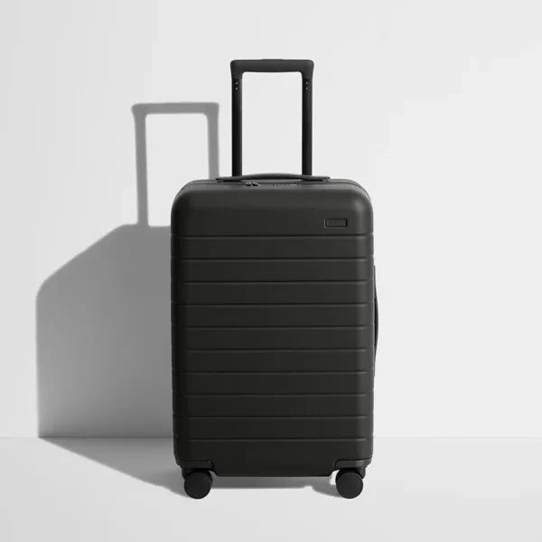 Away The Bigger Carry On hard shell spinner